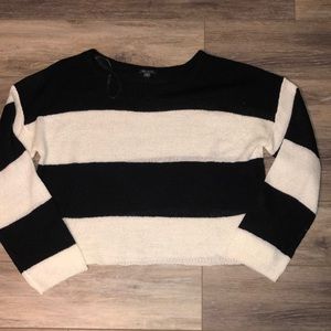 Cropped sweater